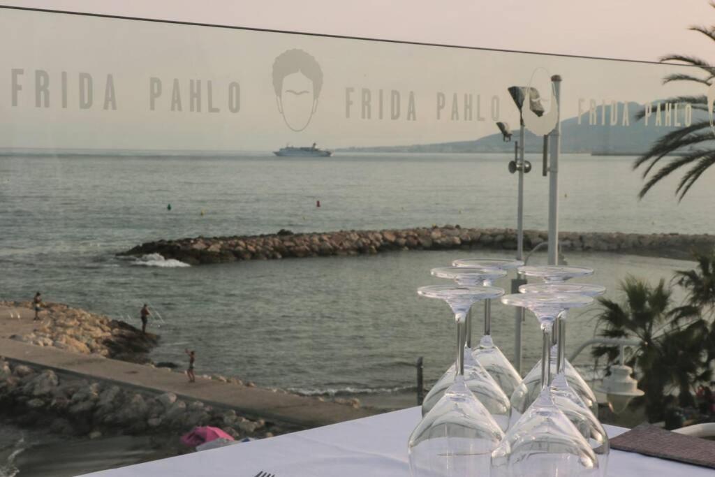 Frida Pahlo Apartment Малага Екстериор снимка