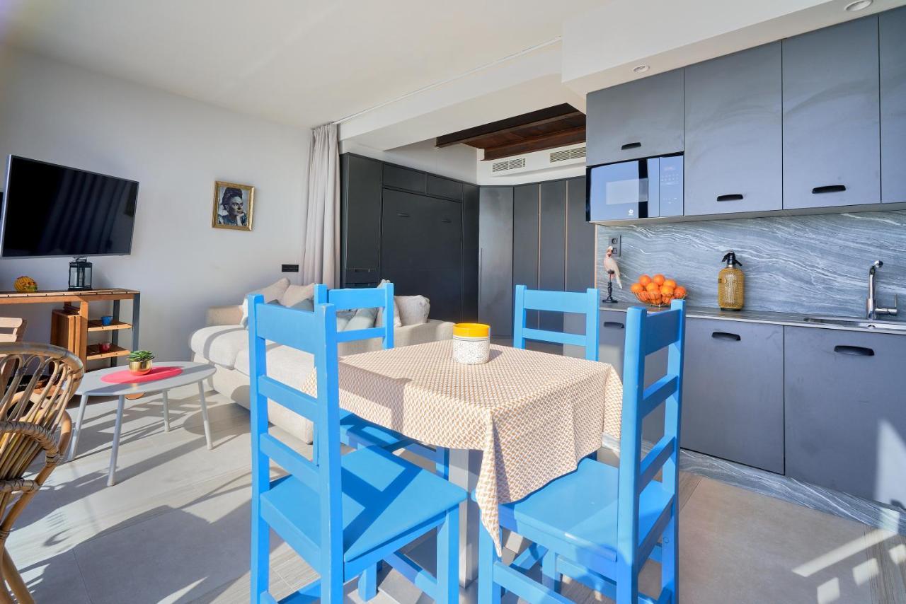 Frida Pahlo Apartment Малага Екстериор снимка